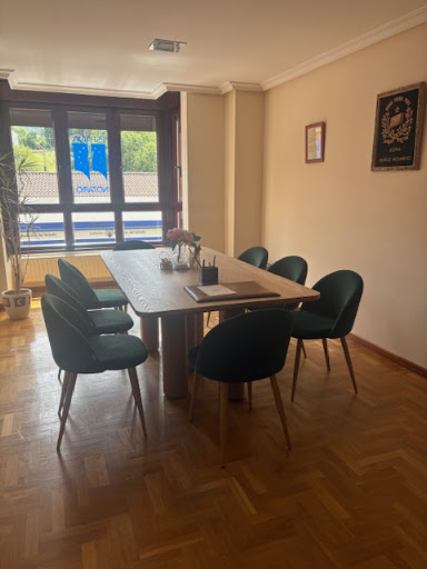 Notaria de Nava. María Elena Muñoz Molinero