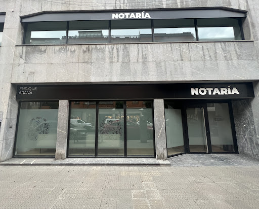 Notaría Enrique Arana