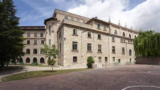 Residencia universitaria Campolara R.H. Burgos