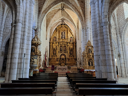 Ex-Colegiata de San Cosme y San Damián